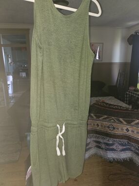 Time and Tru Olive Green Sleeveless Drawstring Midi Dress